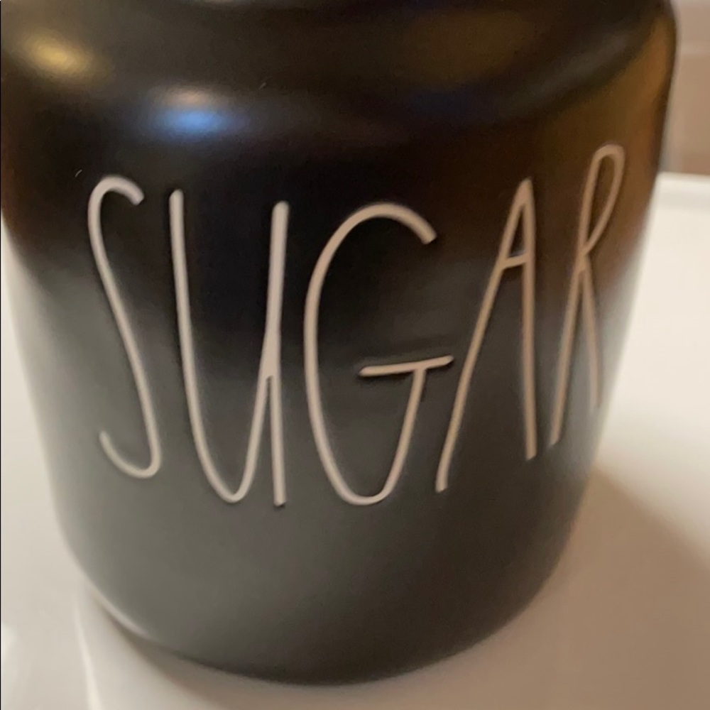 Black sugar canister flat lid Rae Dunn - Picture 2 of 6